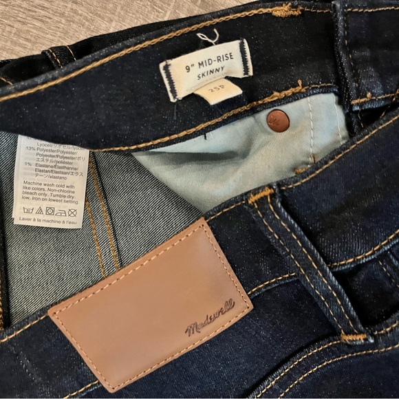 Madewell Petite Mid-Rise Skinny Jeans - Picture 7 of 11